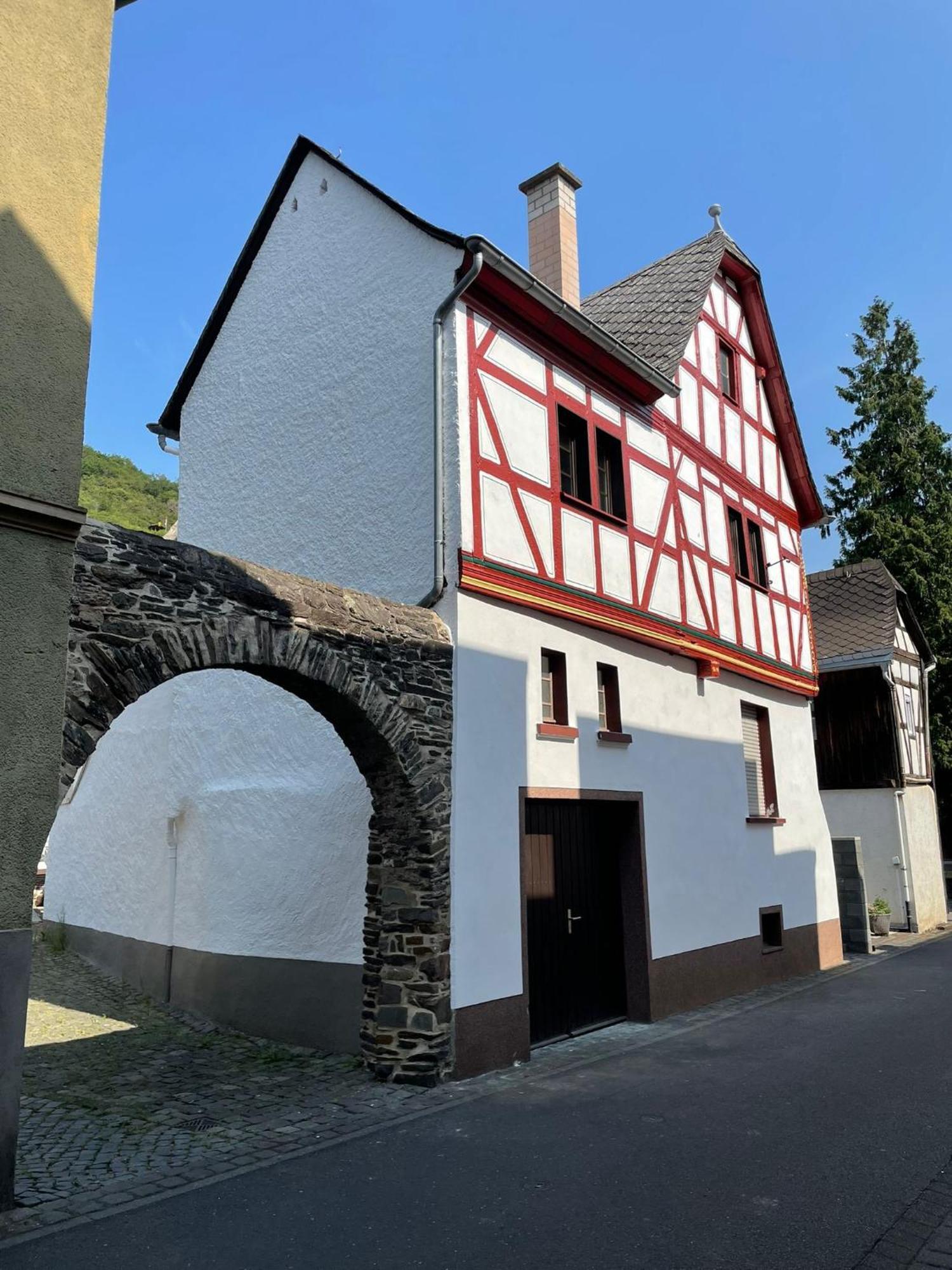 Fachwerk-Romantik 2 An Der Mosel Treis-Karden Kültér fotó